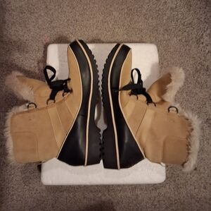SOREL Womens Winter Snow Tivoli II Suede Short Boot (NL2089-373 Faux Fur Sz 10.5
